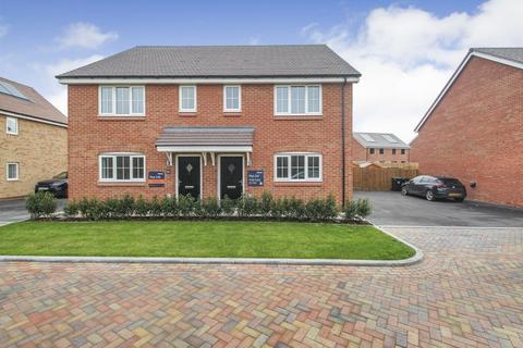 3 bedroom semi-detached house for sale, Meadow Road, Bedford MK45