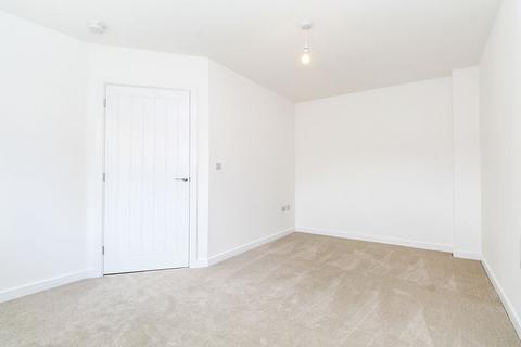 3 bedroom semi-detached house for sale, Meadow Road, Bedford MK45