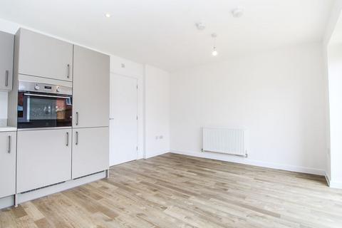 3 bedroom semi-detached house for sale, Meadow Road, Bedford MK45