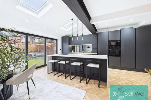 3 bedroom semi-detached house for sale, Warwick Road, Manchester M28