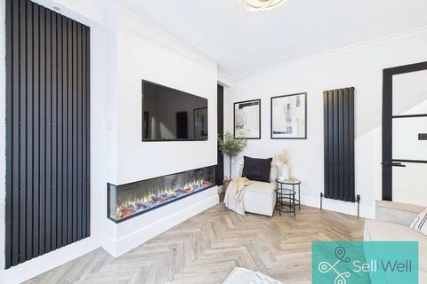 3 bedroom semi-detached house for sale, Warwick Road, Manchester M28