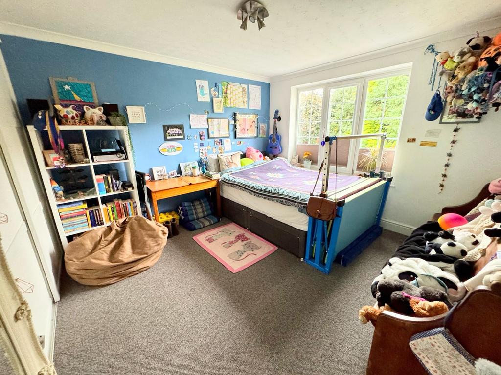 Bedroom 2.jpeg
