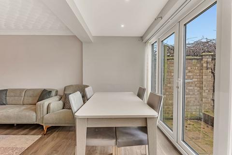 2 bedroom terraced house for sale, Applecross Walk, Bedford MK41