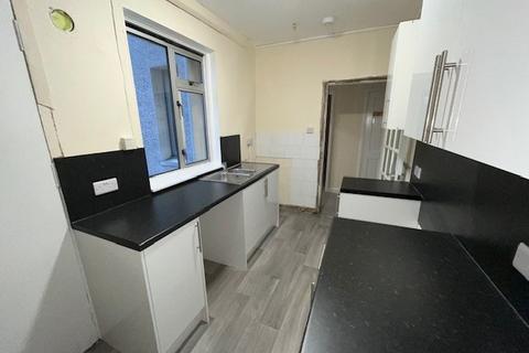 2 bedroom flat to rent, 26 Ambleside Avenue, Dundee, DD3 0AE