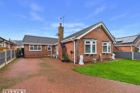 3 bedroom bungalow for sale, Applecorn Close, Sutton Leach, WA9