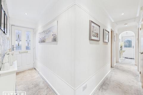 3 bedroom bungalow for sale, Applecorn Close, Sutton Leach, WA9