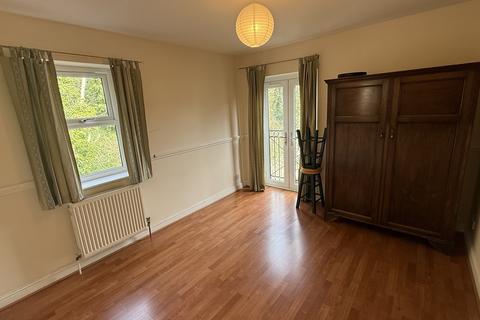 2 bedroom flat to rent, Eastfield Road, Cotham BS6
