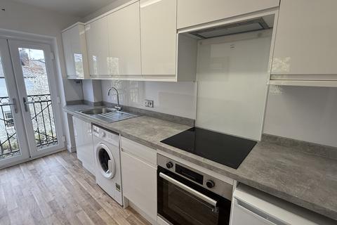 2 bedroom flat to rent, Eastfield Road, Cotham BS6