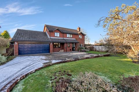 4 bedroom detached house for sale, 4 Farthings Rise, Plymtree, Cullompton