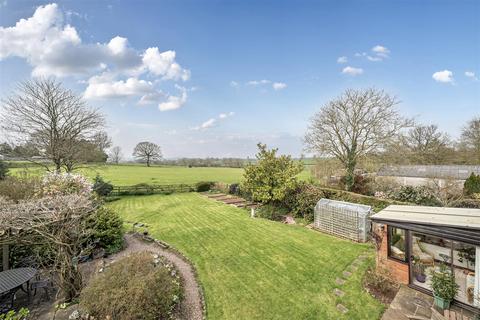 4 bedroom detached house for sale, 4 Farthings Rise, Plymtree, Cullompton