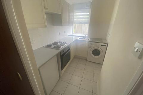 1 bedroom flat to rent, 257 G/F/R Clepington Road, ,