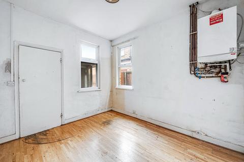 undefined, Lynton Avenue, Ealing, London, W13 0EB
