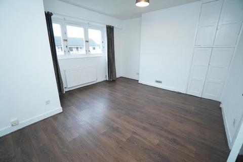 2 bedroom flat to rent, Broomhill, Glasgow G11
