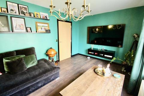3 bedroom terraced house to rent, Rowett South Road, Bucksburn, AB21