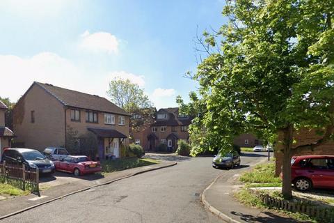 4 bedroom detached house to rent, 20 Sutherland Drive, Colliers Wood, Colliers Wood, Tooting, South Wimbledon, London, SW19 2UJ