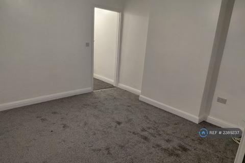 2 bedroom terraced house to rent, The Promenade, Brierley Hill, DY5