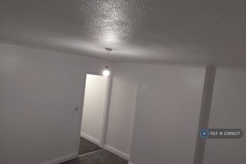 2 bedroom terraced house to rent, The Promenade, Brierley Hill, DY5