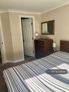 1 bedroom in a flat share to rent, Easter Dalry Road, Edinburgh, EH11