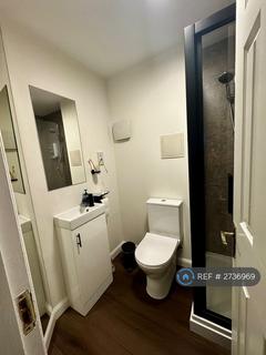 1 bedroom in a flat share to rent, Easter Dalry Road, Edinburgh, EH11