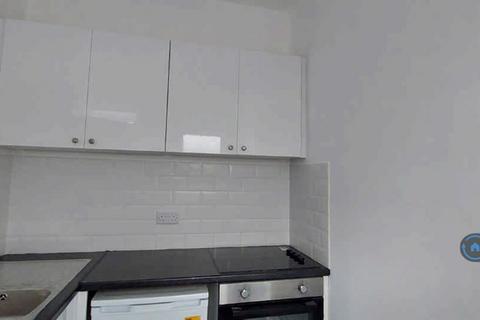 1 bedroom flat to rent, Elgin Road, Surrey, SM1