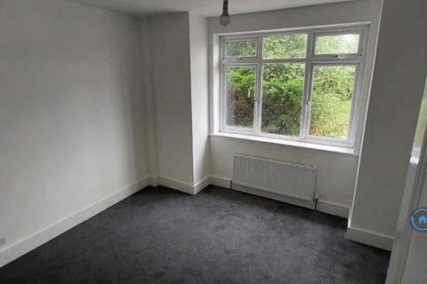 1 bedroom flat to rent, Elgin Road, Surrey, SM1
