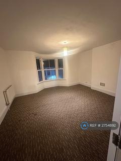 2 bedroom flat to rent, Montague Street, Worthing, BN11