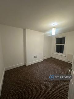 2 bedroom flat to rent, Montague Street, Worthing, BN11