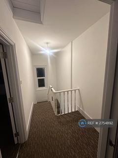 2 bedroom flat to rent, Montague Street, Worthing, BN11