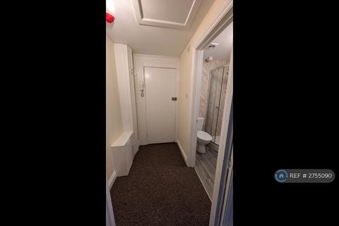 Studio to rent, Exmouth Road, Plymouth, PL1