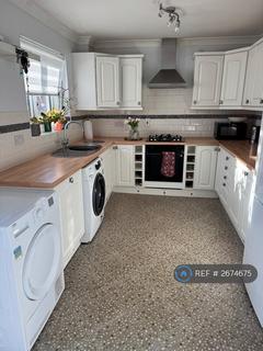 4 bedroom semi-detached house to rent, Chaffinch Chase, Dorset, SP8