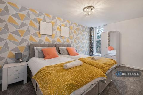 3 bedroom terraced house to rent, Crosse Courts, Basildon, SS15