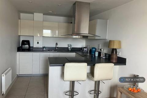 2 bedroom flat to rent, Dunlin Drive, St. Marys Island, Chatham, ME4