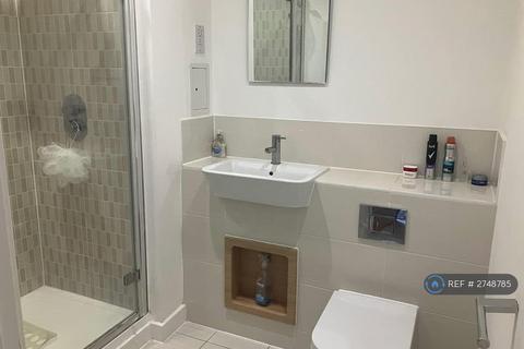 2 bedroom flat to rent, Dunlin Drive, St. Marys Island, Chatham, ME4