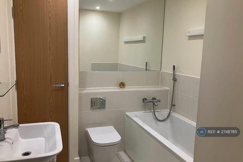 2 bedroom flat to rent, Dunlin Drive, St. Marys Island, Chatham, ME4