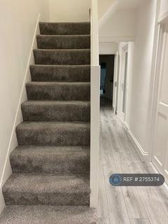 3 bedroom terraced house to rent, Sparsholt Road, Barking, IG11