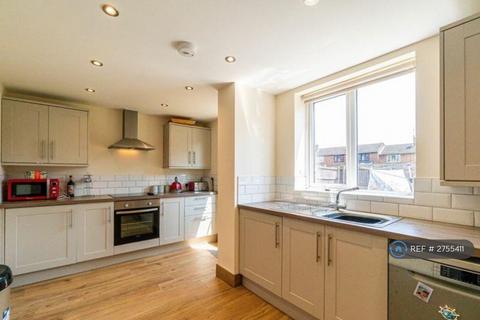 3 bedroom detached house to rent, Oaklands Avenue, Littleover, Derby, DE23