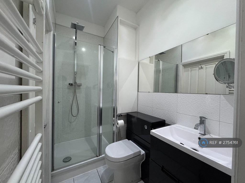 Upstairs Bathroom