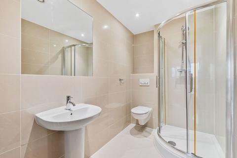 2 bedroom apartment to rent, Headstone Road, Harrow, London HA1