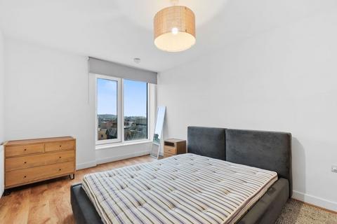 2 bedroom apartment to rent, Headstone Road, Harrow, London HA1