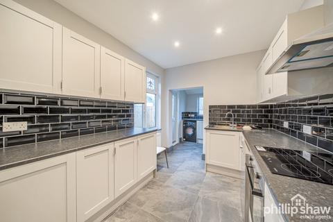 4 bedroom semi-detached house for sale, Northwick Avenue, Harrow, HA3