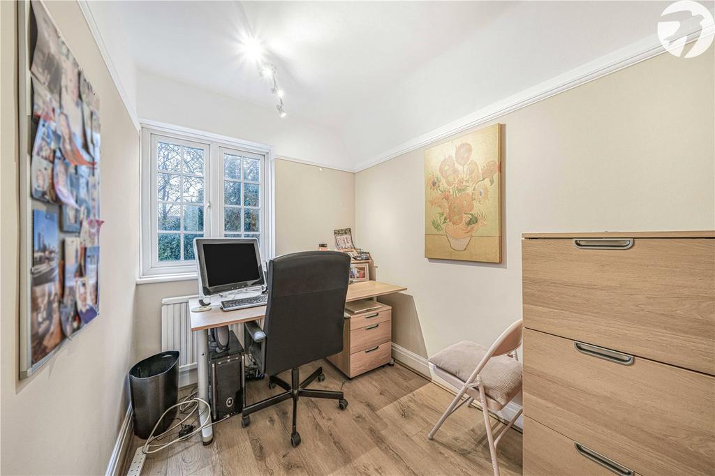 Bedroom/Office