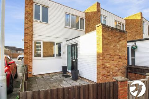 3 bedroom end of terrace house to rent, Tooley Street, Northfleet, Gravesend, Kent, DA11
