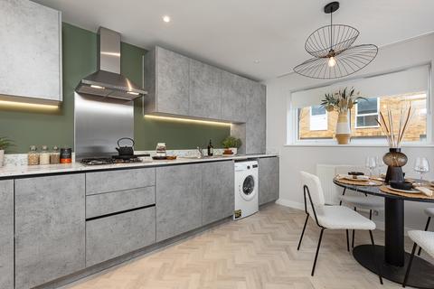 3 bedroom end of terrace house for sale, The Torquay at Harbour Village, Washmill Gardens DA11