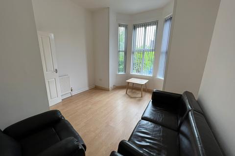 8 bedroom townhouse to rent, Derby Road, Manchester M14