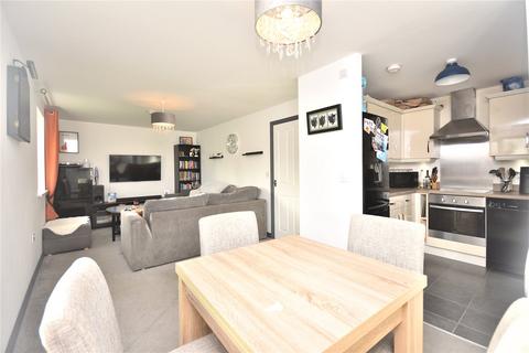 2 bedroom apartment for sale, Willow Way, Whinmoor, Leeds