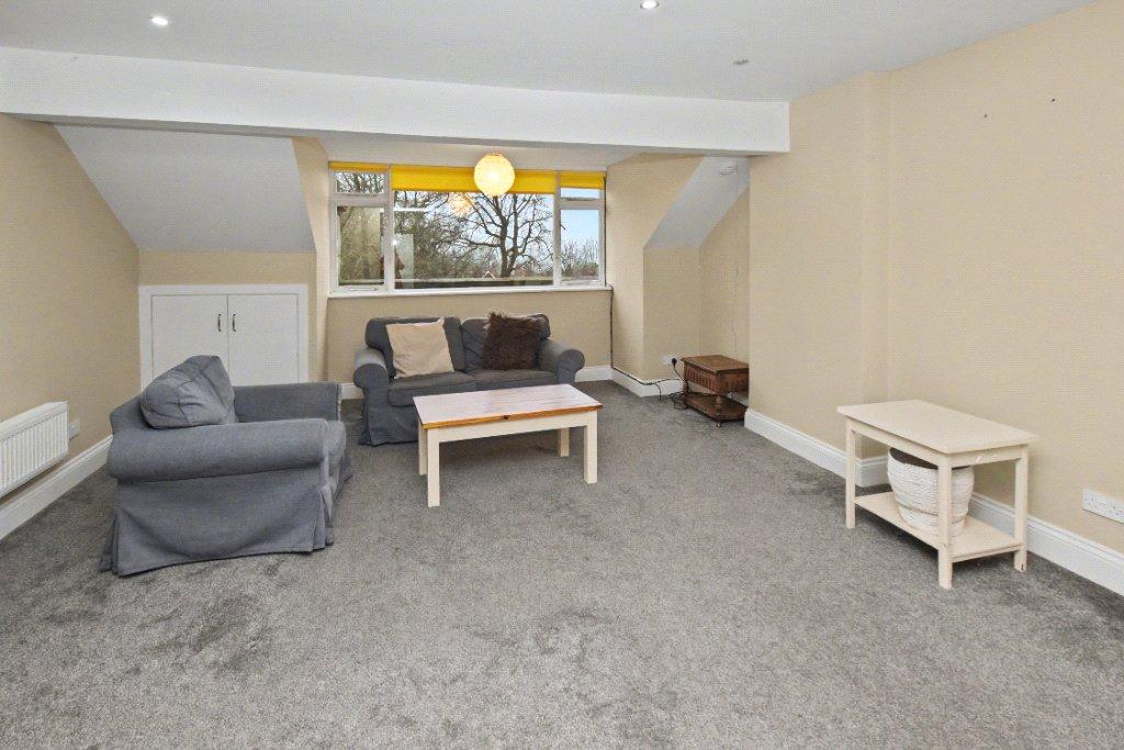2nd Floor Lounge