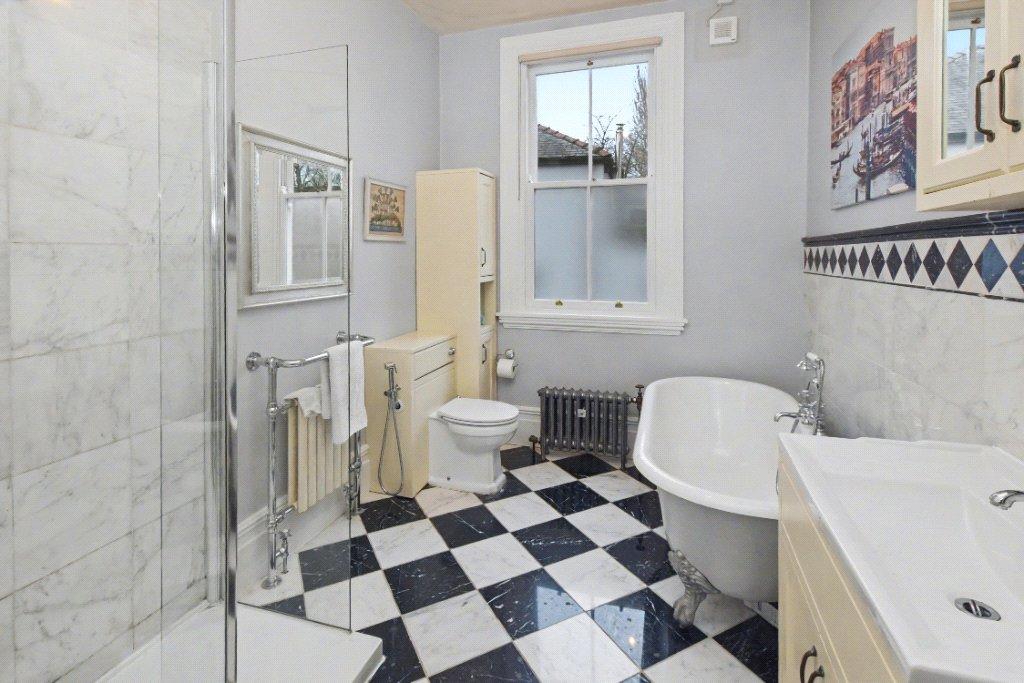 Main House Bathroom