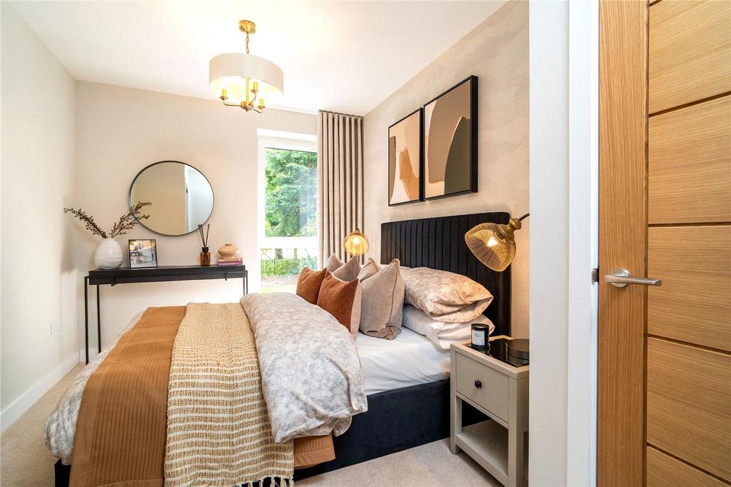 Principal bedroom