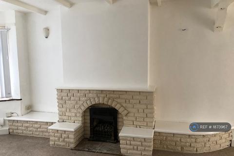 3 bedroom semi-detached house to rent, Kingstanding Road, Birmingham, B44