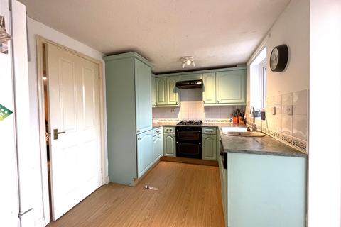 4 bedroom terraced house to rent, The Nestings, Trowbridge